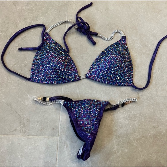 Ravish Sands Competition Bikini - Picture 2 of 2